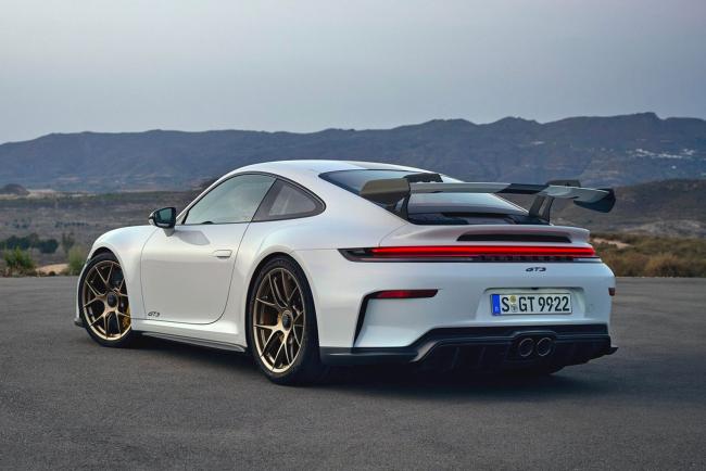 Exterieur_porsche-911-gt3-la-bete-de-circuit-qui-roule-sur-route-se-reinvente_1