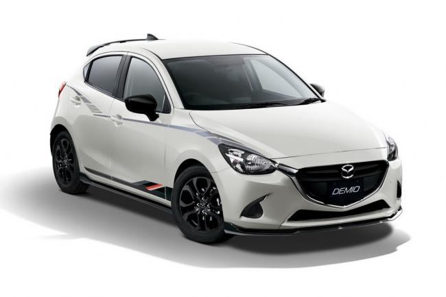 Mazda demio racing concept pas une trace de competition 