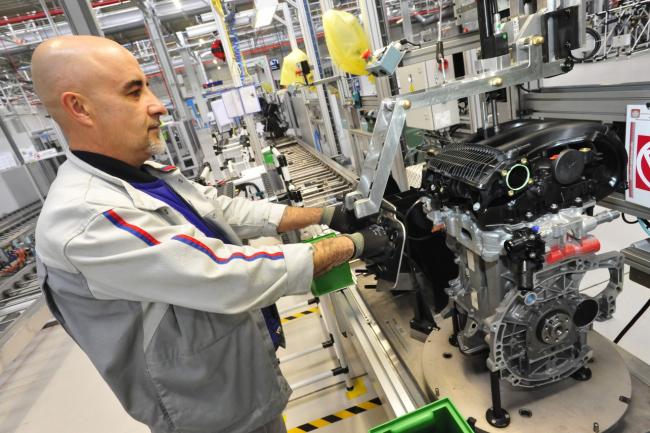 Psa augmente la production de ses moteurs 3 cylindres puretech 