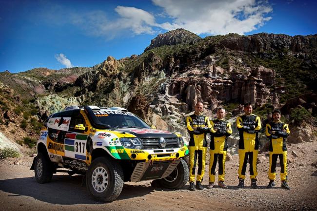 Dakar 2016 renault affiche des objectifs modestes pour son duster 