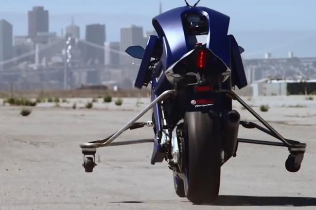 Yamaha R1 motobot : les debuts de la moto autonome