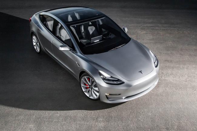 Tesla Model 3 : le design final à ete validé