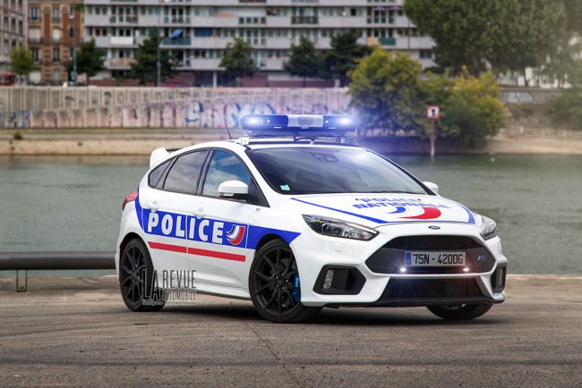 Des ford focus rs pour la police nationale 