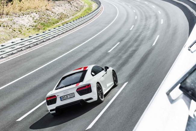 Audi r8 rws ideale pour faire le show dans le parking 