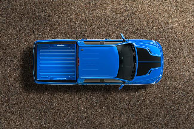 Dodge ram 1500 une version hydro blue sport special edition 