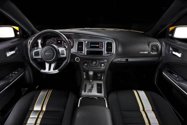 Dodge Interieur Dodge Charger SRT8 Super Bee 22 photo en Haute Définition