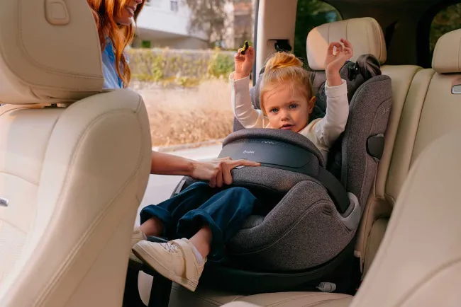 Quand la sécurité pour enfants s'invite dans la cour des grands : CYBEX est au Mondial de l'Automobile