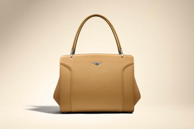 Exterieur_LifeStyle-Handbag-Bentley-Barnato_3