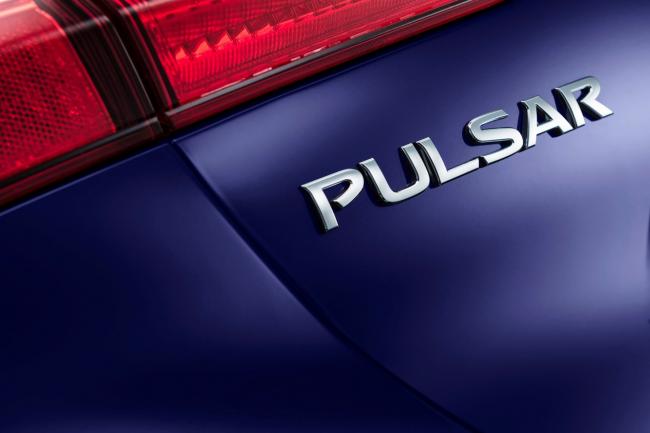 Exterieur_Nissan-Pulsar-2014_4