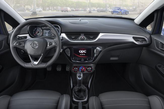 Interieur_Opel-Corsa-OPC-2015_10