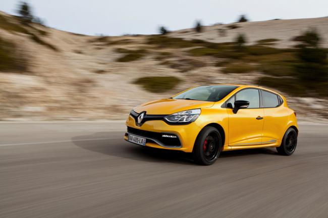 Exterieur_Renault-Clio-4-RS-EDC_1