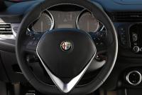 Interieur_Alfa-Romeo-Giulietta-Quadrifoglio-Verde-2014_25