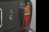 Exterieur_Aston-Martin-DB6-1965_2
                                                        width=