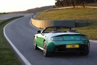 Exterieur_Aston-Martin-V8-Vantage-S-Roadster_6
                                                        width=