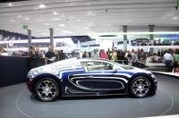 Exterieur_Bugatti-Veyron-Or-Blanc_0