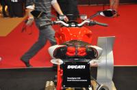 Exterieur_Ducati-Streetfighter-848-2012_38