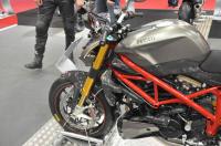 Exterieur_Ducati-Streetfighter-S-2012_4
                                                        width=