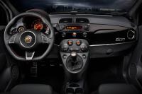 Interieur_Fiat-500-Abarth-2012_22