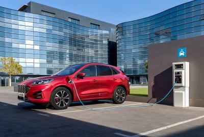 Image principale de l'actu: Ford Kuga hybride : jusqu'à 28% de consommation en moins