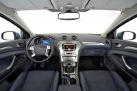 Interieur_Ford-Mondeo_24
                                                        width=