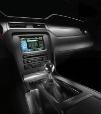 Interieur_Ford-Mustang-2010_52
                                                        width=