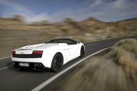 Exterieur_Lamborghini-Gallardo-LP560-4-Spyder_9
                                                        width=