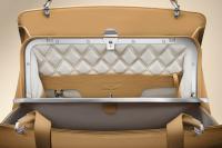 Exterieur_LifeStyle-Handbag-Bentley-Barnato_5
                                                        width=