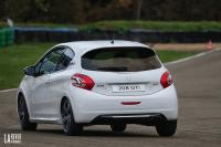 Exterieur_Peugeot-208-GTi-2015_12
                                                        width=