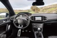 Interieur_Peugeot-308-GT-HDI_25