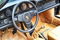 Interieur_Porsche-911-Speedster-1989_13
                                                        width=