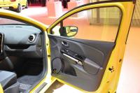 Interieur_Renault-Clio-4-2013_25