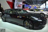 Exterieur_Salons-Ferrari-FF-Mondial-2014_3