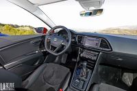 Interieur_Seat-Leon-FR-TDI-Vs-Renault-Megane-GT-dCi_37