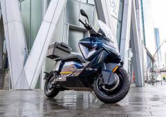 Exterieur_bmw-ce-04-le-scooter-electrique-passe-entre-nos-mains-voici-les-images_2