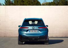 Exterieur_bmw-ix-annee-2025-un-suv-electrique-entre-luxe-et-performances_2