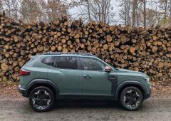 Exterieur_dacia-duster-gpl-le-suv-qui-dit-stop-au-superflu-la-preuve-avec-notre-essai-et-ses-images_2