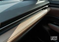 Exterieur_essai-lexus-lbx-elegant-full-hybrid-136ch_23
                                                        width=