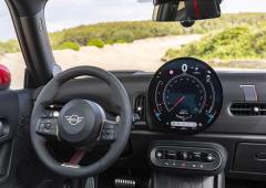 Exterieur_mini-john-cooper-works-2025-une-citadine-survitaminee-les-infos-et-photos_11