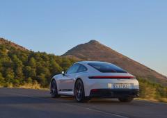 Exterieur_porsche-911-carrera-t-millesime-2025-les-infos-et-les-photos-du-bolide_4
                                                        width=