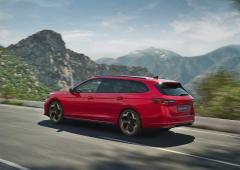 Exterieur_skoda-superb-sportline-les-photos-et-les-infos-du-millesime-2024-2025_4