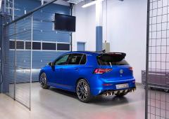 Exterieur_volkswagen-golf-r-8-5-les-photos-et-le-sinfos_6
                                                        width=