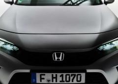 Exterieur_honda-civic-e-hev-silveriest-les-infos-et-les-photos-tout-en-argent_7