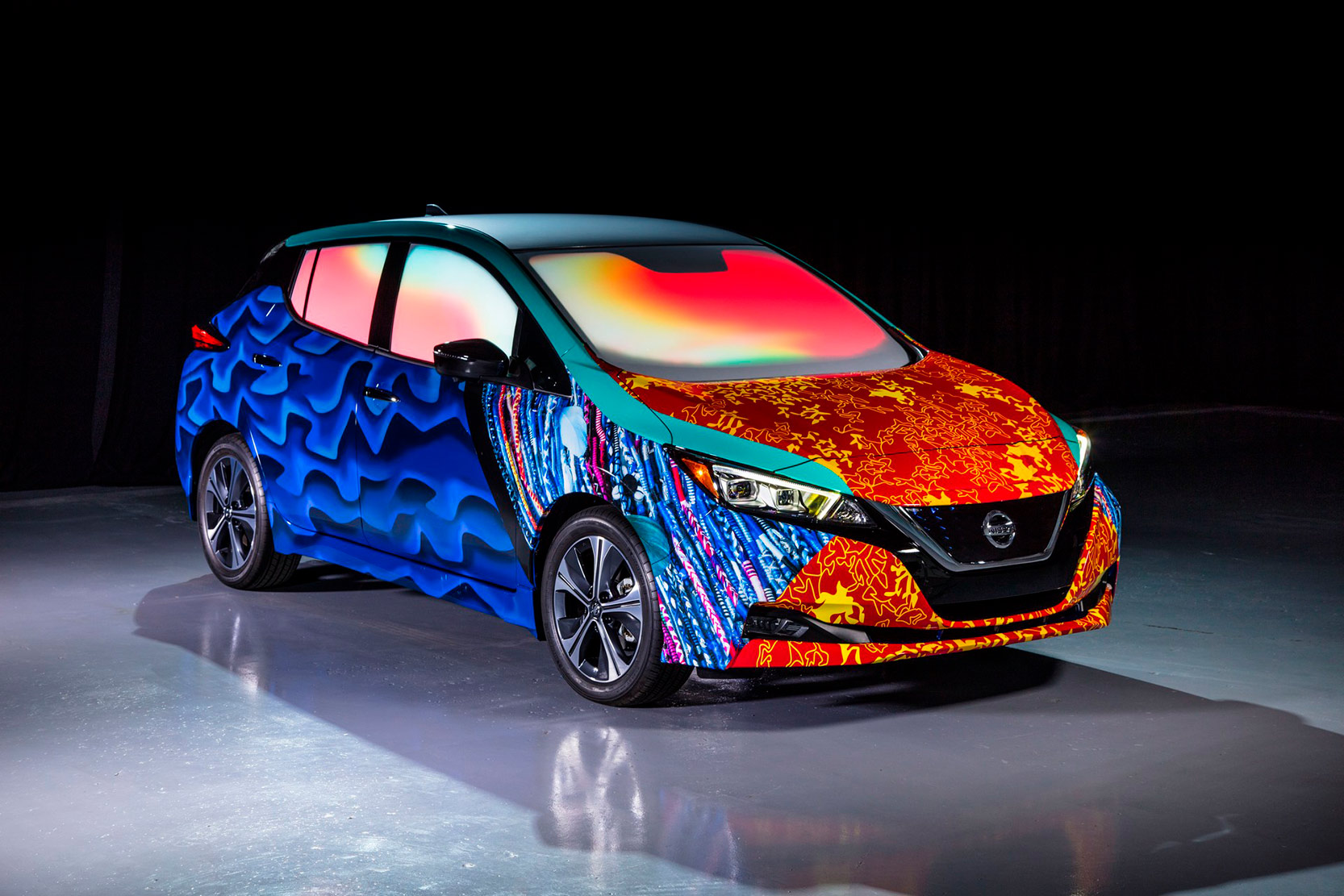 Image principale de l'actu: Nissan leaf wrinkle in time en collaboration avec walt disney studios 