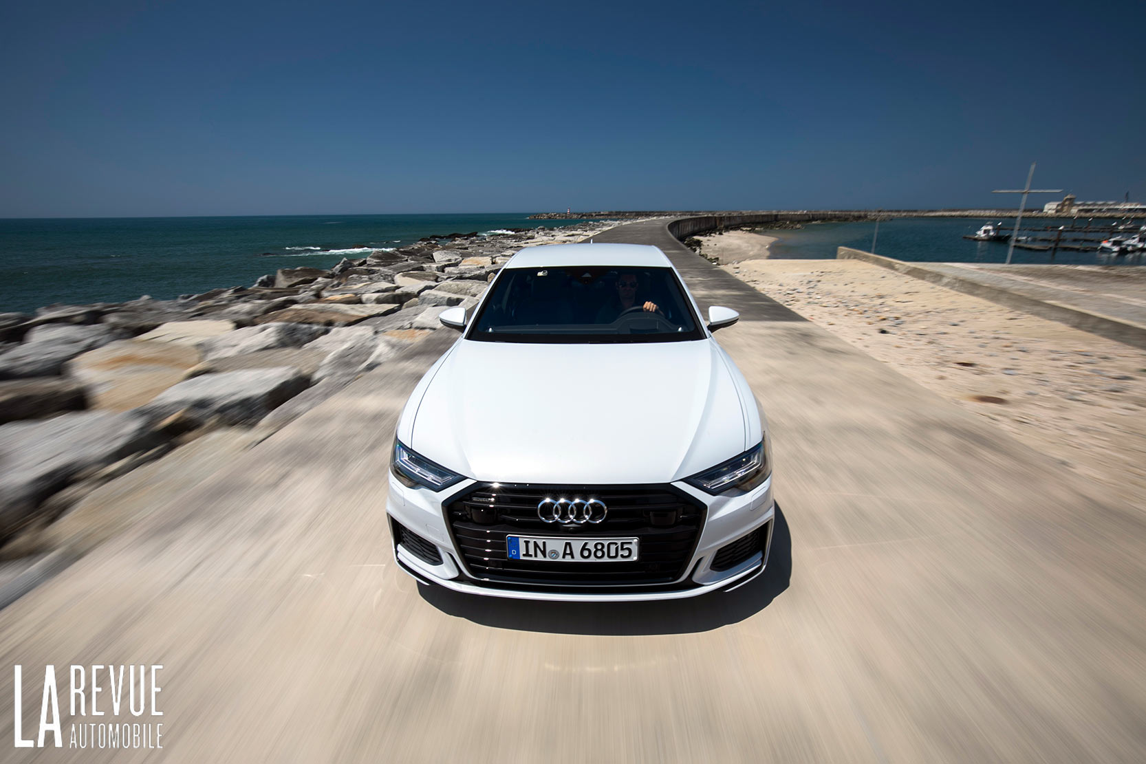 Image principale de l'actu: Essai nouvelle Audi A6 : de la haute technologie