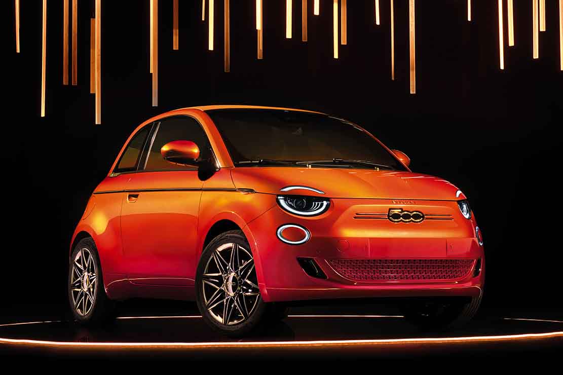 Fiat 500 > Fiat 500 MAI TROPPO De Bvlgari : Lorsque La Mode En Fait Trop