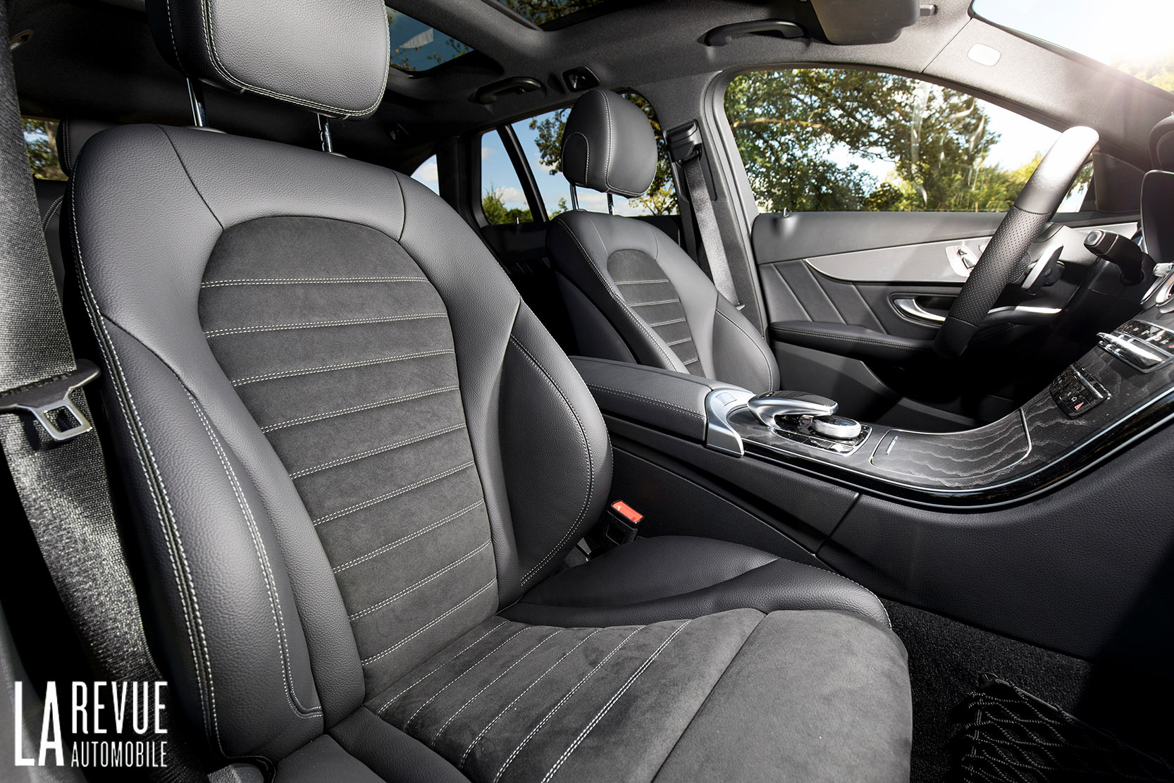 Photo Mercedes Classe C 2019 Interieur Exterieur année 2019