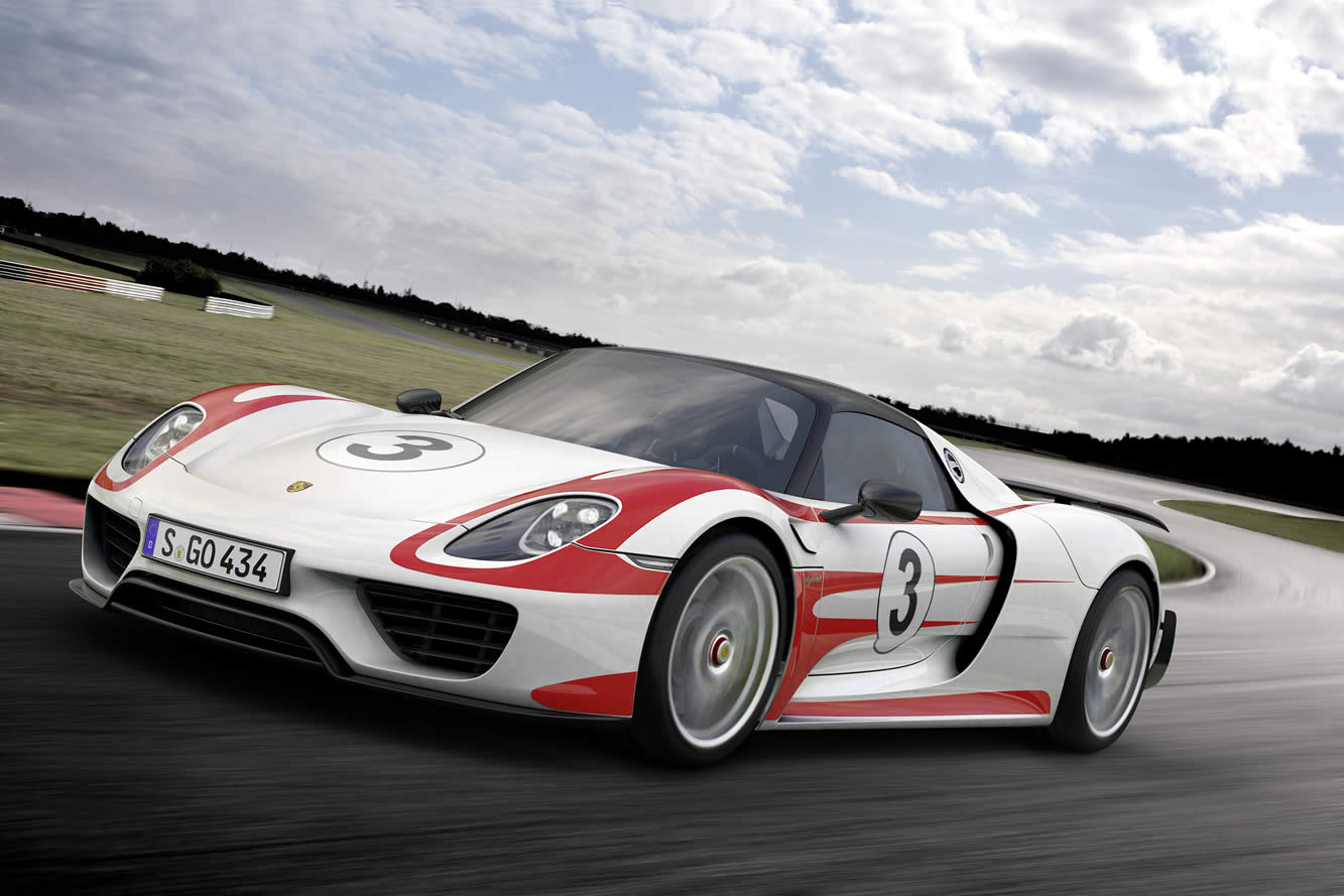 Porsche 918 spyder performances en hausse avant commercialisation 