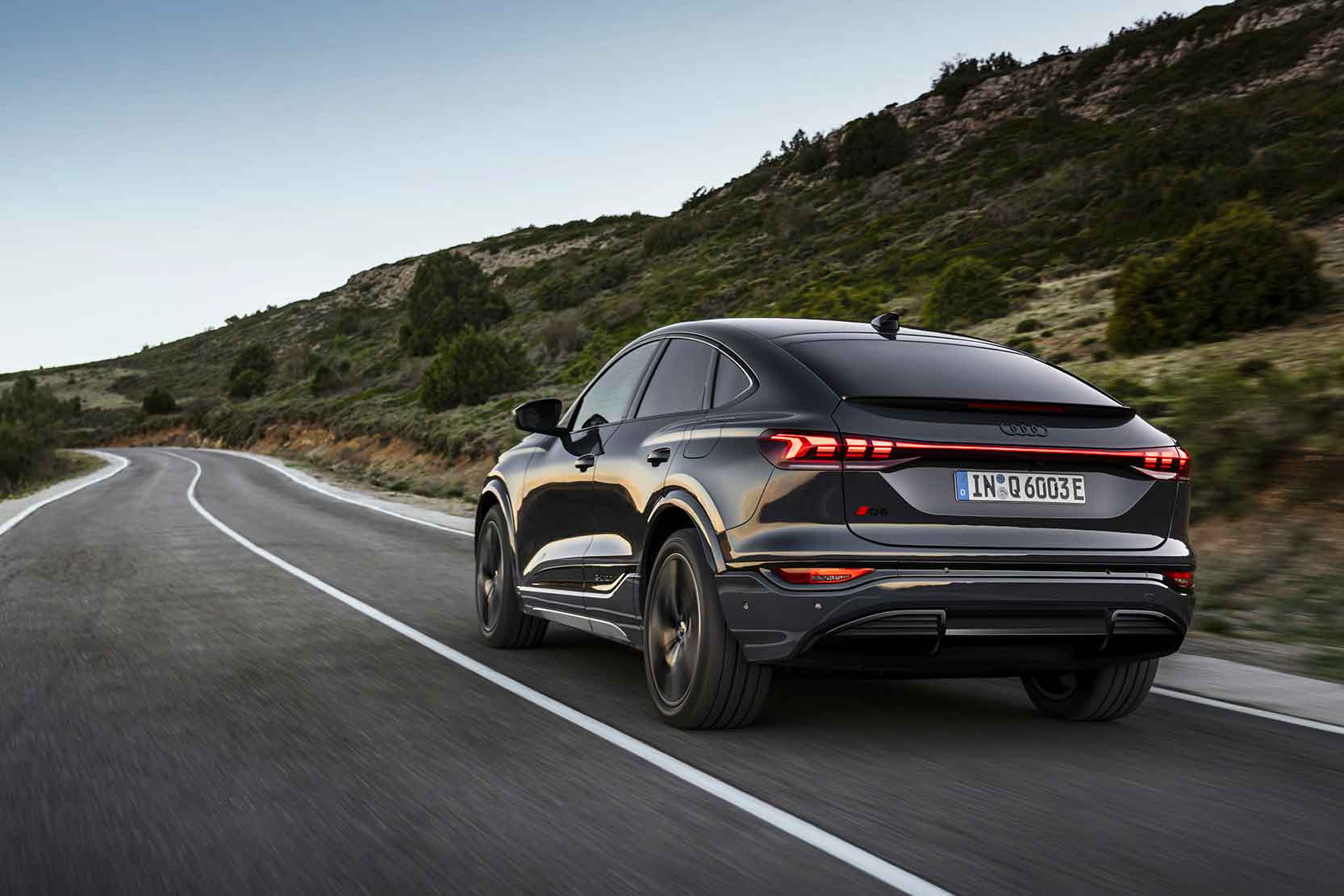 Photo Audi  Q6 Sportback e-tron