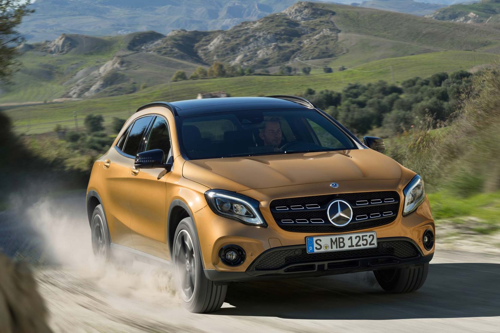 Photo Mercedes  GLA