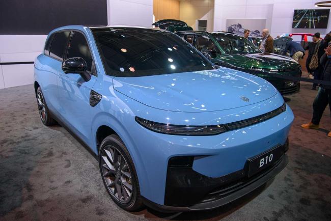 Exterieur_leapmotor-b10-c-est-quoi-ce-suv-electrique-chinois-appercu-au-mondial-de-paris_1